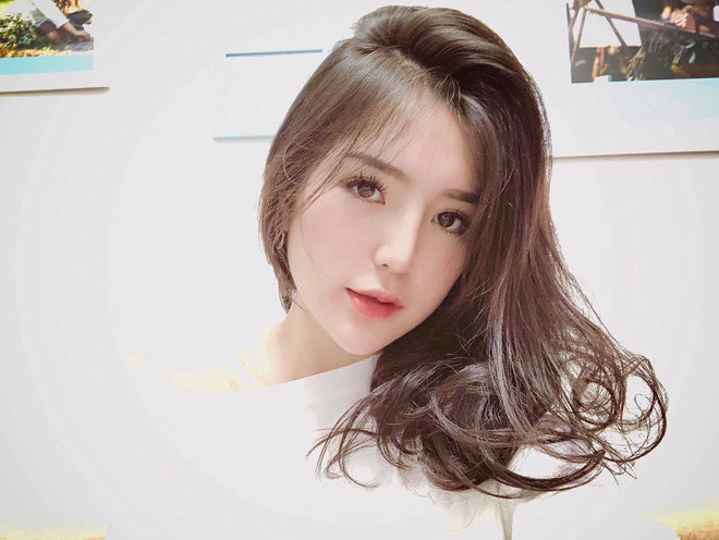 Được biết, cô bạn có tên là Vũ Thị Thùy Dương, sinh năm 1999. Thùy Dương đến từ Hải Dương và hiện đang là người mẫu tự do tại Hà Nội.