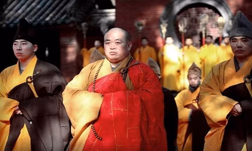 Tin don su tru tri co nhieu ban gai gay xon xao