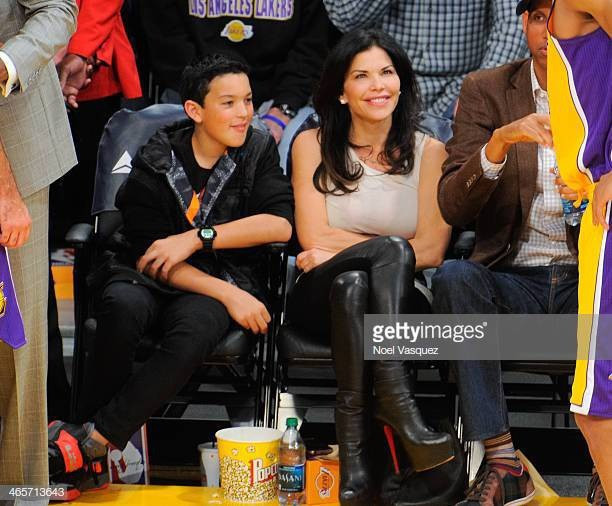 Ty phu Amazon tiep tuc the hien tinh cam voi nguoi tinh nong bong