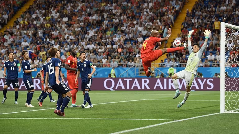 Loi nguoc dong truoc Nhat Ban, Bi doi dau voi Brazil tai tu ket-Hinh-4