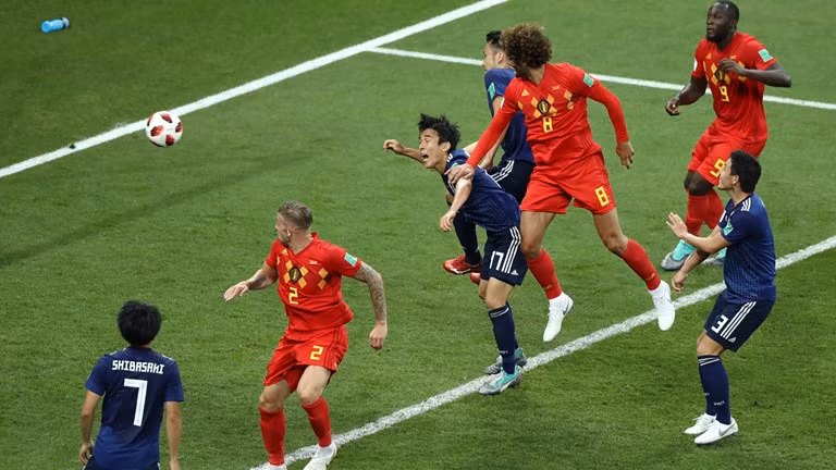 Loi nguoc dong truoc Nhat Ban, Bi doi dau voi Brazil tai tu ket