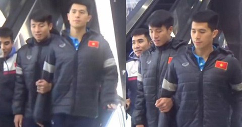 Trong khi Tiến Dũng đã có bạn gái đẹp như mộng thì Đình Trọng vẫn "Ế" nhưng với những bức ảnh thân mật này, nhiều fan nữ dường như bị dập tắt hy vọng.