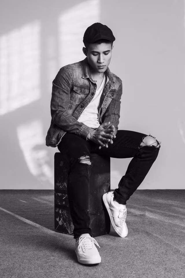 Cũng theo Chunhack chia sẻ rằng ý định mình đi theo dòng xăm nhỏ cũng bởi vì đánh vào thị hiếu cũng như văn hóa của người Việt. Cho đến tận bây giờ, rất nhiều người khi đi ra đường nhìn thấy những hình xăm lớn đều cho rằng đó là côn đồ hay những kẻ du thủ du thực. Chính bởi vậy, nên anh chàng thợ xăm 9X này đã chọn cho mình với lối đi riêng và mang đến thành công nhất định.