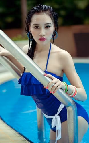 Năm 2012 dư luận từng rúng động trước vụ việc đường dây bán dâm nghìn đô do "má mì" Mỹ Xuân cầm đầu bị phát giác, phá vỡ. Trong đường dây có hot girl Jenny Phương, người đã bán dâm với giá 2.500 USD gây bàng hoàng cho tất cả mọi người.