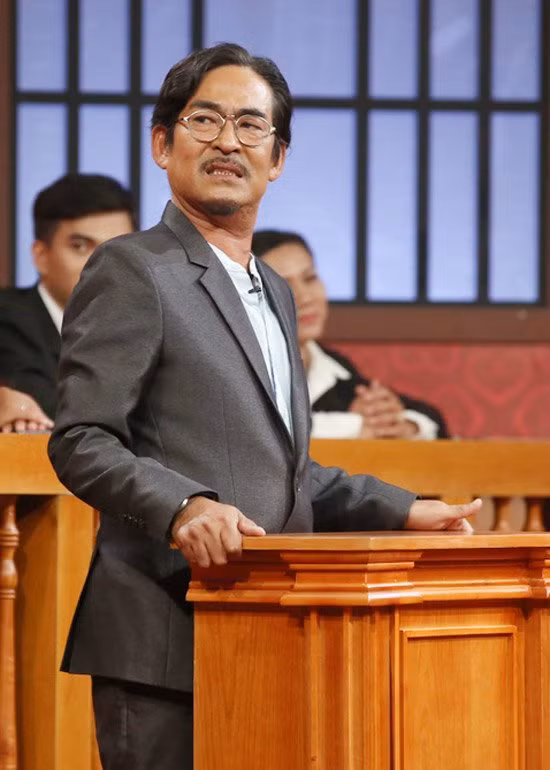 Bị đơn Nguyễn Chung phản pháo bà xã Ngân Quỳnh.