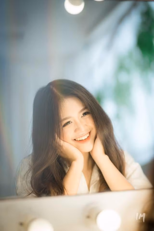 Sở hữu lợi thế về ngoại hình nhưng Bảo Ngọc cho biết, có lẽ bản thân không phù hợp với lĩnh vực nghệ thuật. Cô nàng định hướng bản thân sau này sẽ là người phụ nữ của công việc, giỏi giang và quyền lực, mạnh mẽ.