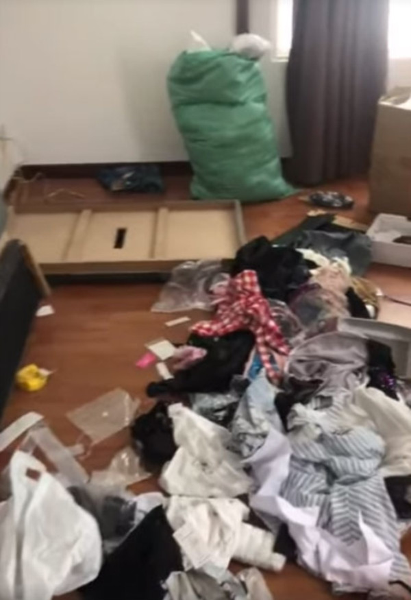 Theo đó, chủ nhà trọ của Ngân 98 đã đăng đàn "bóc phốt" ở bẩn kèm theo rất nhiều bằng chứng gồm ảnh và clip chân thực.