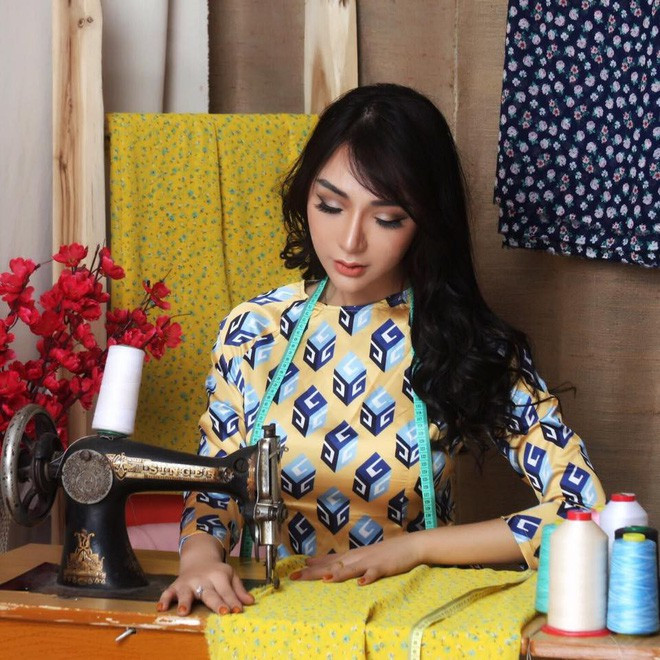 Những lúc ấy, Đào Anh chia sẻ, cô cảm thấy lạc lõng vô cùng, như một đứa bé lạc trong rừng, xung quanh là bóng tối cứ nhăm nhe đe dọa và cho dù đứa bé đáng thương có cố gắng cầu cứu mãi cũng không ai đến cứu.