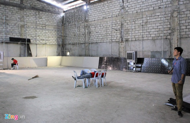 Tuy nhiên, theo chia sẻ của một số PV Việt Nam đang tác nghiệp tại Philippines, BTC SEA Games 30 đã thay thế phòng họp báo bị chỉ trích bằng một căn phòng khác. Ảnh: Zing