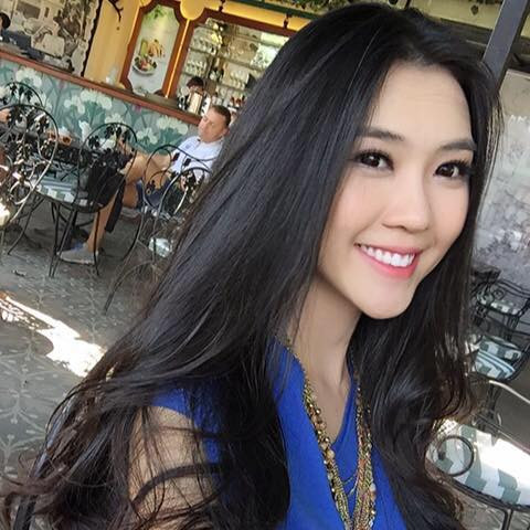 Sở hữu gương mặt xinh đẹp, cùng tình yêu nồng nhiệt với những chiếc máy bay ngay từ nhỏ, chân dài 9X Sài thành vừa qua đã khiến nhiều người ngưỡng mộ với lòng đam mê và ước mơ trở thành tiếp viên hàng không của mình. Ảnh trong bài: Facebook nhân vật.