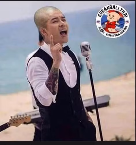 Thêm một bức ảnh chế ca sĩ Tuấn Hưng "xuống tóc" được các bạn trẻ Thái Lan chế và sau đó tung lên mạng xã hội.