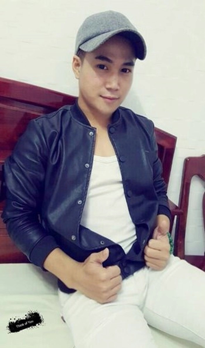 1 năm trở lại đây, Quân Kun đã thôi những chiêu trò đánh bóng tên tuổi như trước. Anh chàng sống bình lặng hơn khi không còn những phát ngôn mang tính chất "ngông cuồng" và đang theo học thanh nhạc nghiêm túc, trau dồi tiếng Anh để trở lại vào một ngày không xa.