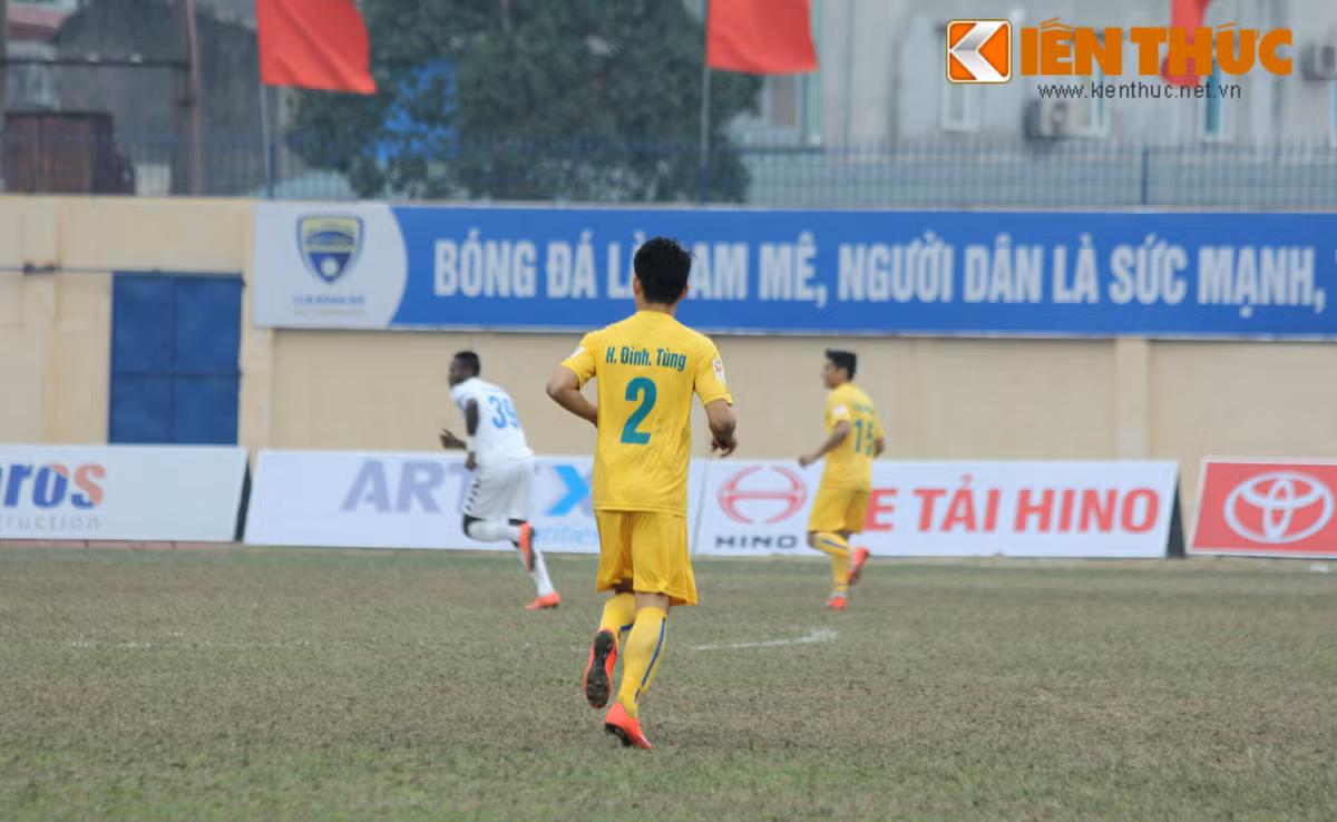 Thanh Hoa 3-0 Ha Noi T&T: Mo man V.League hoanh trang-Hinh-3