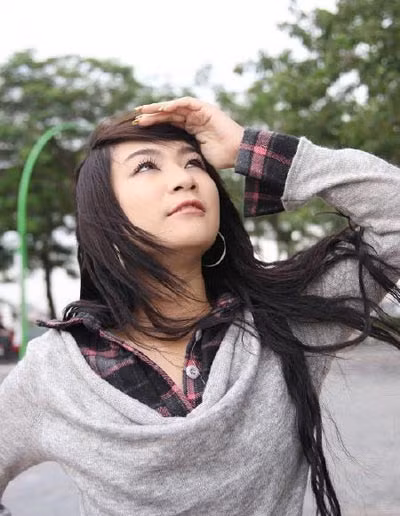 Theo gia đình, lễ viếng được tổ chức vào hồi: 08h00 - 11h00 ngày 27/10/2018 (tức ngày 19/9/2018, năm Mậu Tuất) tại Nhà tang lễ Nghĩa trang Văn Điển, Hà Nội. Sau đó, cô được an táng tại Đài Hoá Thân Hoàn Vũ Văn Điển, Hà Nội.