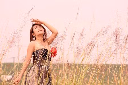 Mặc dù Dạ Ly công khai yêu đơn phương Cao Thái Sơn nhưng trong mắt của chàng ca sĩ này, Dạ Ly là người em gái thân thiết và luôn quan tâm chăm sóc.