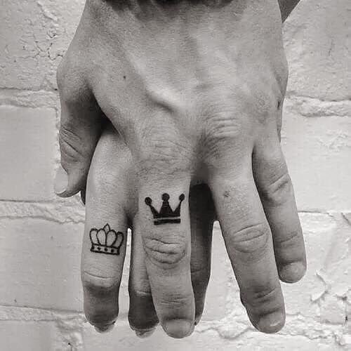 Những hình xăm "couple tinny" vừa qua là không còn xa lạ gì với các cặp đôi. Tuy nhiên, mỗi hình xăm ở thể loại này đều mang đến cho những đôi tình nhân của câu chuyện khác nhau.