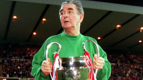 Mùa 1977/1978, sau khi vừa thăng hạng, Nottingham Forest đã lên ngôi ở giải đấu số 1 xứ sở sương mù.Năm đó Nottingham Forest phải cạnh tranh với Liverpool rất mạnh, vậy mà họ không để thua trận nào từ tháng 11 và có chiến thắng ấn tượng 4-0 trên sân của Man United vào tháng 12.