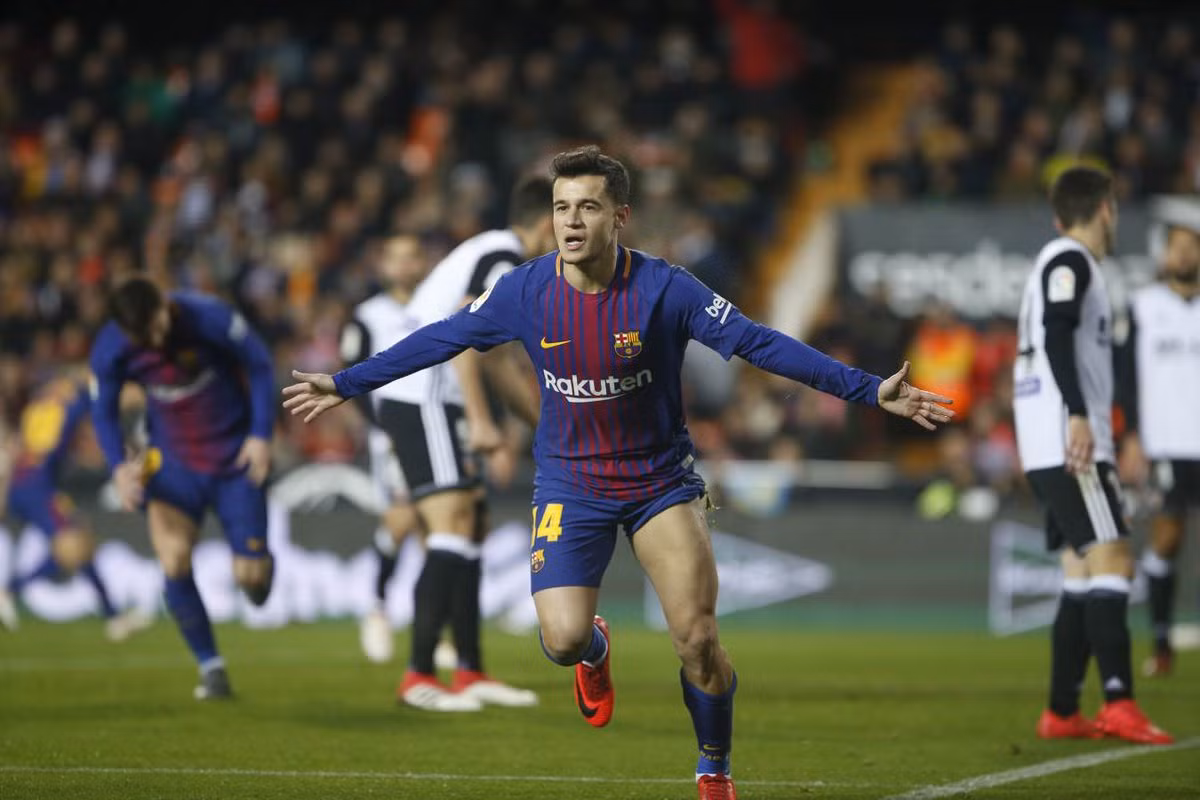 Coutinho vừa trở thành người hùng của Barca, khi ghi bàn mở tỷ số trong chiến thắng 2-0 của đội bóng xứ Catalunya trước chủ nhà Valencia, và giành quyền vào đá chung kết Cúp nhà Vua.