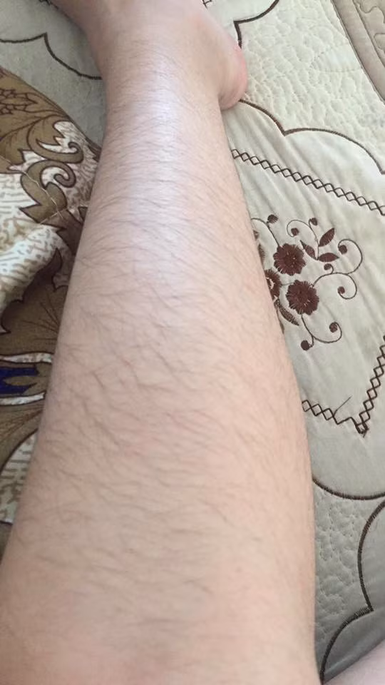 Khi đăng ảnh chân mình lên Facebook và 9/10 cái bình luận đều là: "Chân thằng nào đây?" thì bạn đau lòng biết bao...