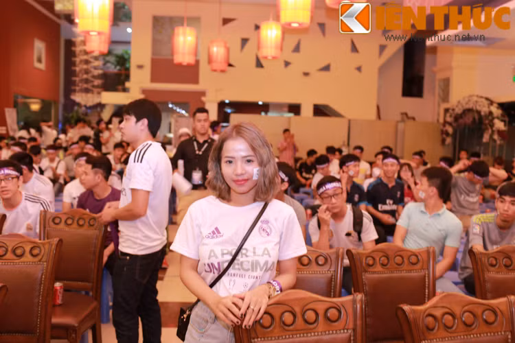 Những nữ Madridsta là những người được chú ý nhất trong đêm chung kết này. Các bạn đã chủ động đến sớm để tham gia vào công tác chuẩn bị cho buổi big offline hoành tráng.