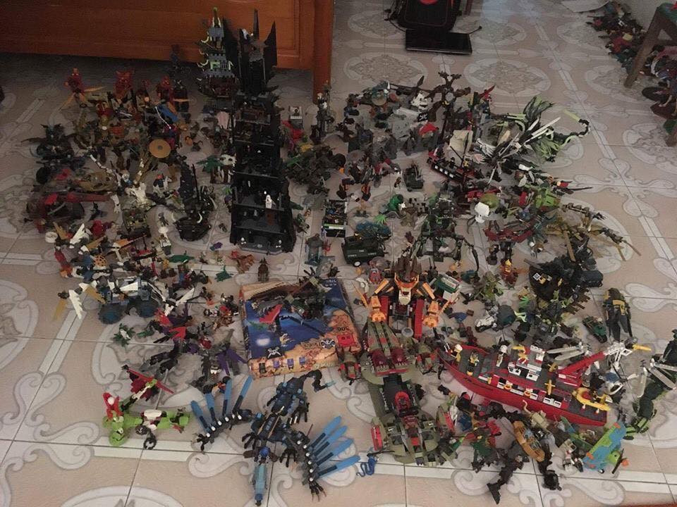 Cụ thể Phương Mai cho biết: ""Phòng em mình. Bao nhiêu tiền tiết kiệm từ cấp 2 của nó đổ vào đây hết. Năm nay nó lên 12 rồi. Đang bảo đậu đại học, ra Hà Nội phải bê hết đống này theo."