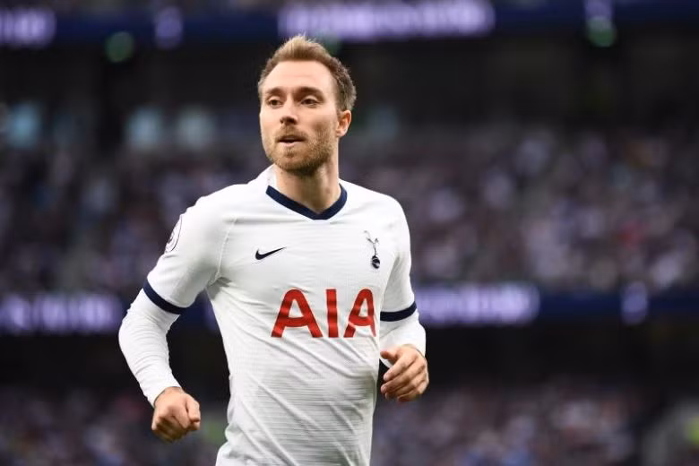 Chuyển nhượng bóng đá từ PSG thể hiện quyết tâm chiêu mộ Christian Eriksen bằng cách bán đi bộ đôi ở hàng tiền vệ, bao gồm Julian Draxler và Leandro Paredes.