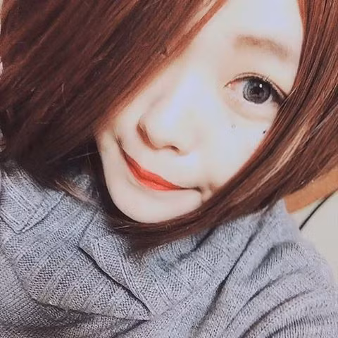 Đôi mắt to của cô nàng hot girl này từng thu hút được vô số cư dân mạng chết mê chết mệt.