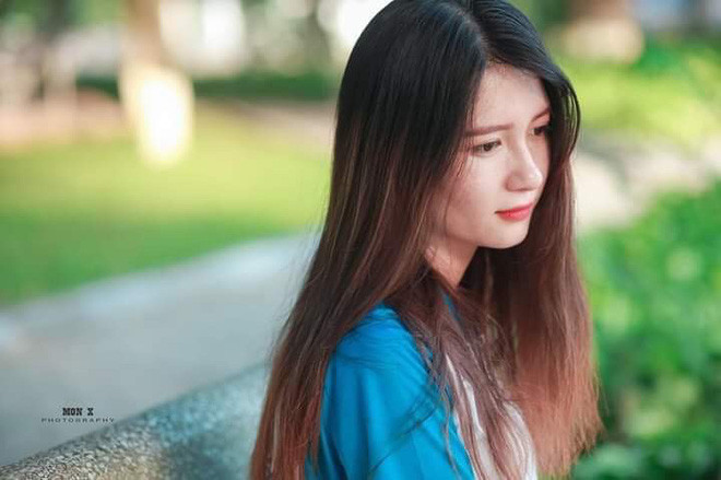 Thời gian gần đây, cũng nhờ gương mặt với nhiều nét tinh tú của mình, Hoài Thu đã thử sức trong việc làm người mẫu ảnh và bước đầu nhận được những thành công.