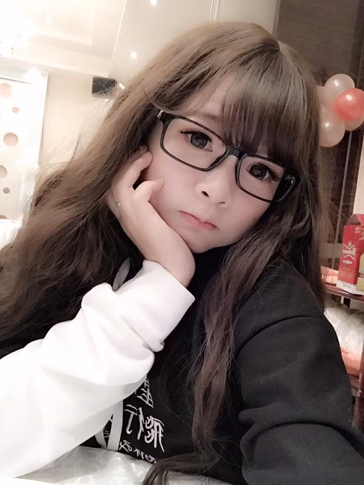 Đôi mắt to, da trắng cùng khuôn mặt bầu bĩnh giúp Minh Châu từng được đánh giá là một trong những game thủ có nhan sắc nhất làng gamer Việt.