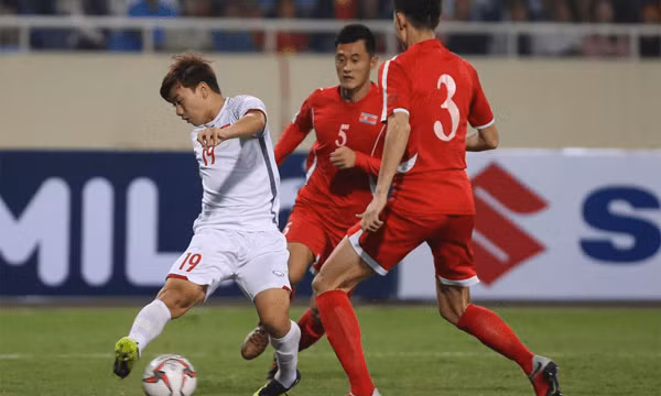 HLV Park Hang-seo het loi khen “tan binh” cua doi tuyen Viet Nam-Hinh-2