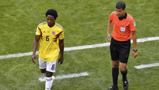 Chiếc thẻ đỏ của Carlos Sanchez đã khiến Colombia phải nhận thất bại 1-2 trước Nhật Bản bị đánh giá thấp hơn.