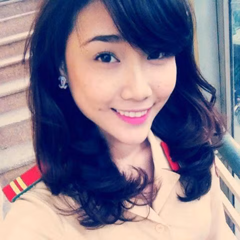 Vẻ đẹp duyên dáng của nữ CSGT khiến nhiều người tưởng nhầm họ là những diễn viên đang tham gia những bộ phim về lực lượng công an.