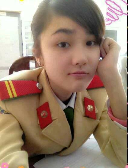 Nhiều cư dân mạng vui vẻ nhận xét rằng những nữ chiến sĩ CSGT khiến họ cảm thấy bớt căng thẳng khi phải đứng chờ tắc đường. Ảnh: Internet.