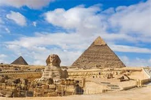 Nghiên cứu mới đây của các nhà khoa học tại Đại học Itmo (Nga) và hãng Laser Zentrum Hannover (Đức) đã phát hiện ra bí mật bất ngờ về kim tự tháp hàng ngàn năm tuổi này.