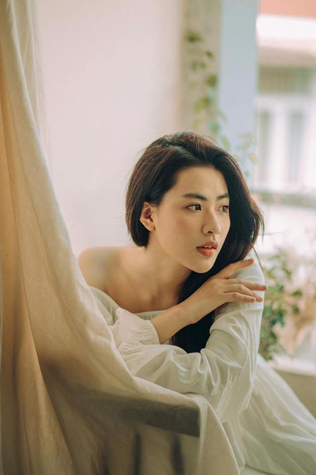 Gương mặt ưa nhìn và thần thái hơn người, Minh Trang khiến vạn người mê và hiện tại trang cá nhân của cô bạn này đã có tới hơn 100.000 lượt theo dõi.