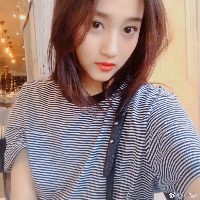 Những góc độ nhan sắc xinh đẹp của cô nàng "Thần tiên tỷ tỷ" vạn người mê xứ Trung.