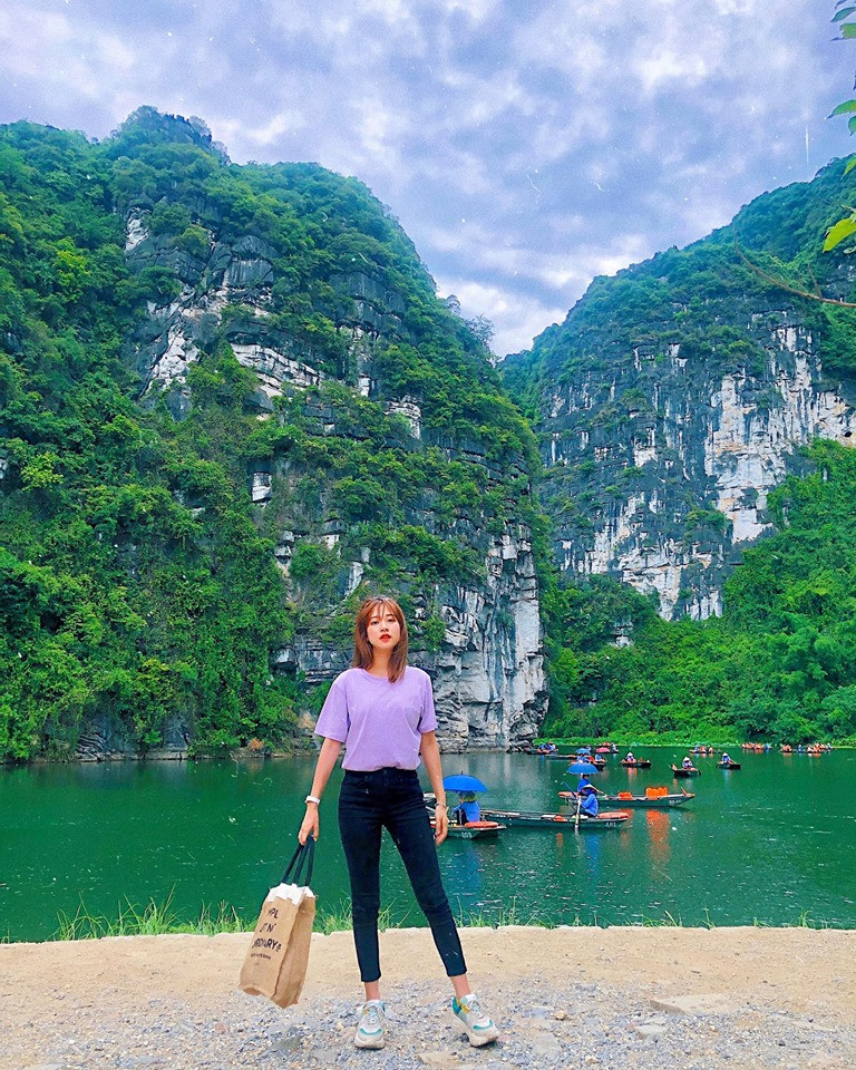 Tuy nhiên, những hình ảnh có chút lạnh lùng kiểu này cũng phù hợp với Mai Anh.