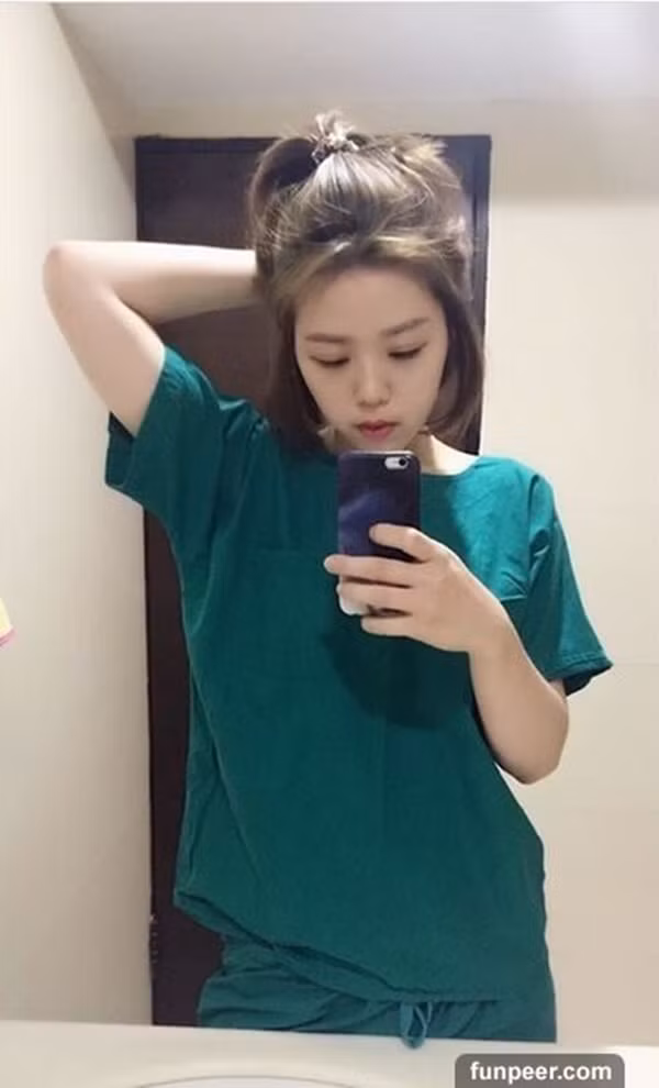 Theo nhiều nhiều người nhận xét, ngoại hình của nữ y tá này chẳng hề thua kém bất cứ cô nàng hot girl mạng xã hội nào.