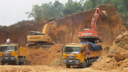 Cuu Chu tich Da Nang ky 