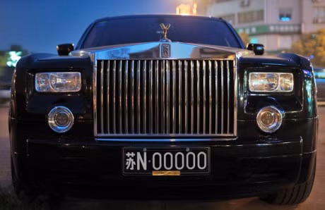 Rolls Royce biển Giang Tô