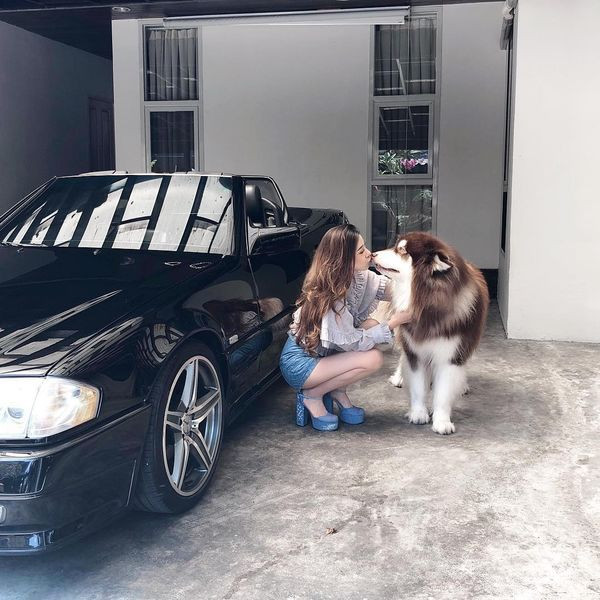 Siêu xe yêu thích nhất của Varenithi Bubee Kanpaibool là Porsche Boxster - món quà đặc biệt mà cha cô đã tặng nhân dịp cô tốt nghiệp hạng xuất sắc ở Anh.