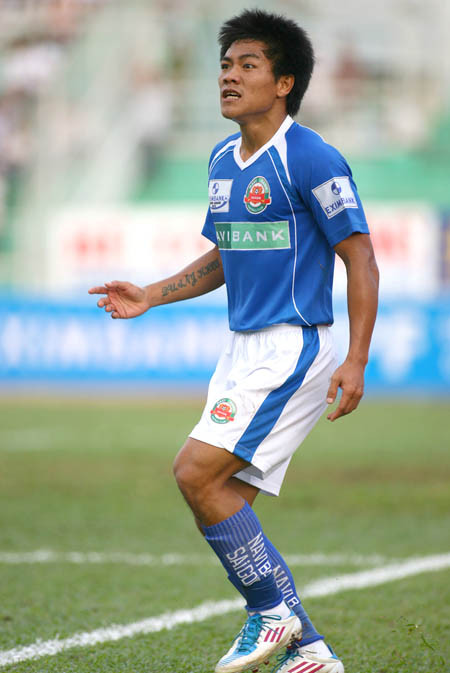 Nói về việc giã từ sự nghiệp của mình, Quang Hải từng chia sẻ rằng anh bị dính chấn thương vùng lưng (đĩa đệm) và đã biến chuyển tệ trong thời gian qua khiến anh không thể đóng góp nhiều cho CLB chủ quản là Than Quảng Ninh.