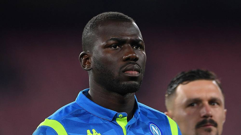 Trung vệ Kalidou Koulibaly sắp bổ nhiệm một đại diện mới để giúp anh giải quyết các vấn đề về chuyển nhượng.