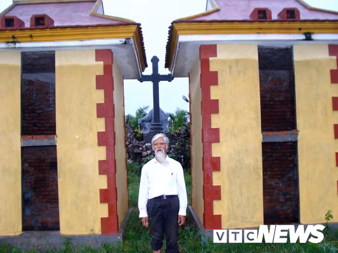 Ngoi mo tap the giua canh dong Nam Dinh va nhung cuoc an tang xot xa