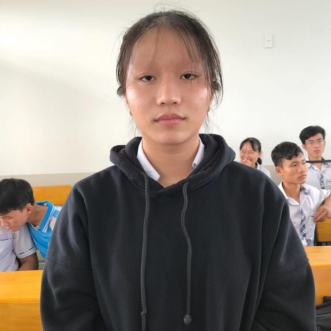 Rõ ràng lông mày cũng rất quan trọng trong việc tôn vinh vẻ đẹp của con người. Nếu thiếu nó nhìn vừa buồn cười vừa lạ lùng là ý kiến chung của nhiều người.