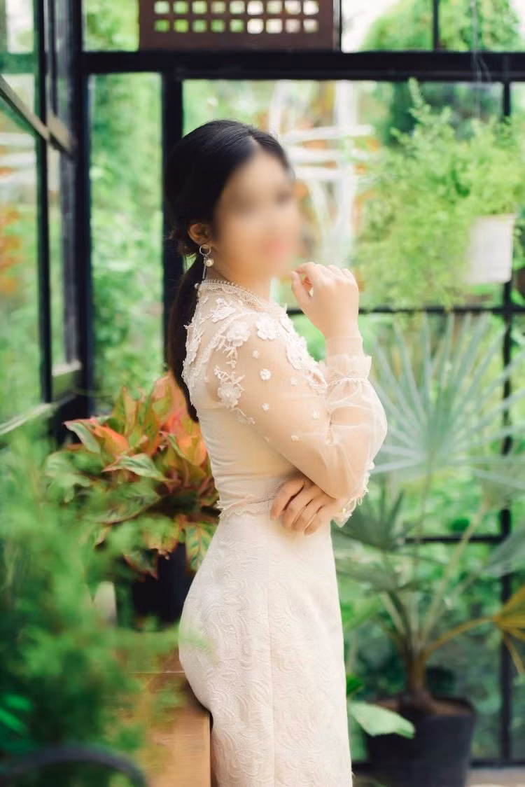 Mới đây trên MXH, thông tin về MC show hẹn hò nổi tiếng dính tin đồn bán dâm được dân mạng truyền đi rất nhanh.