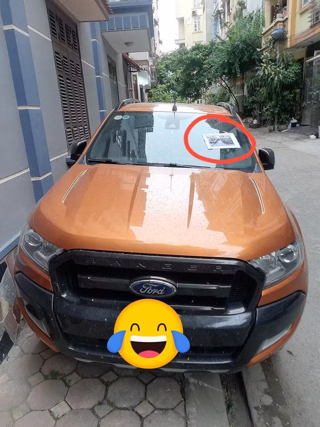 Do vo y thuc chan truoc cua nha nguoi khac, tai xe nhan bai hoc 