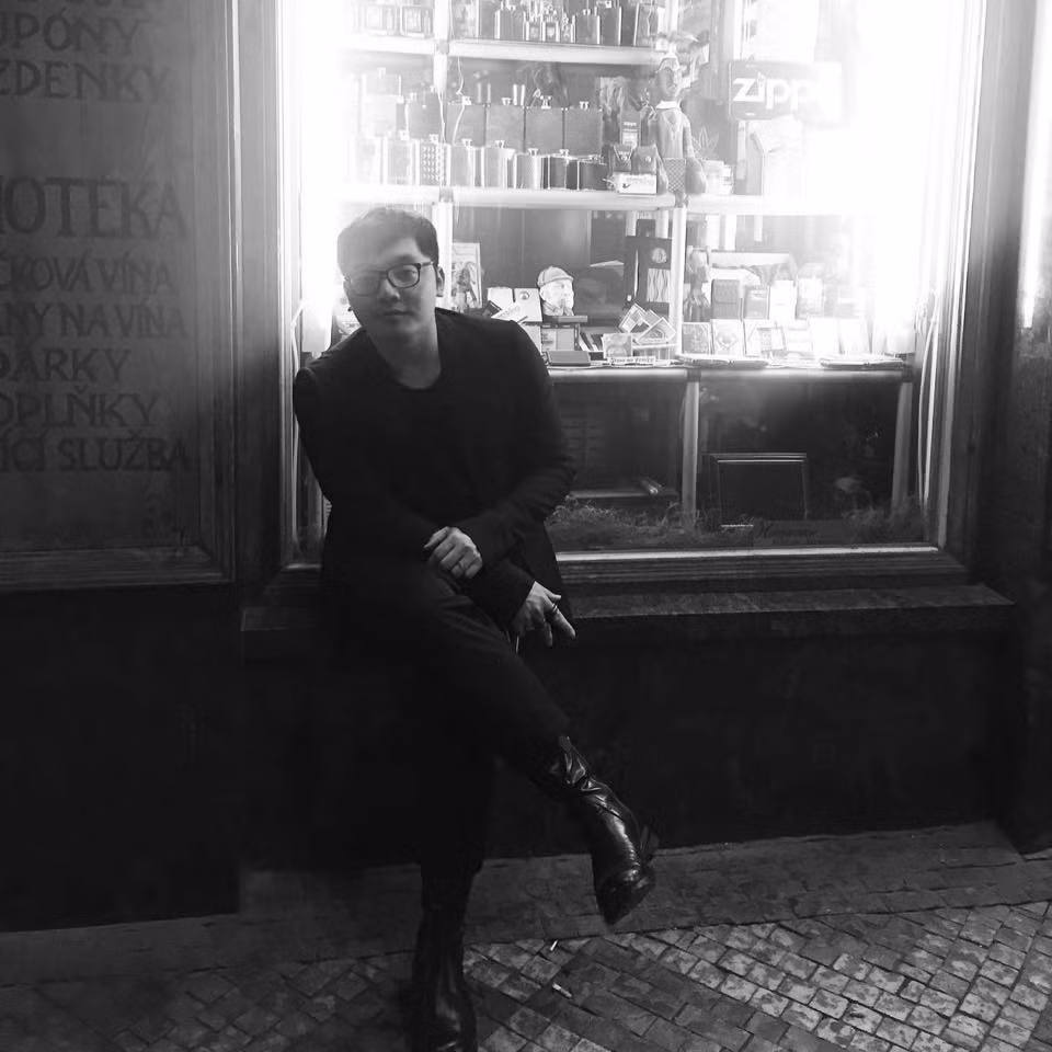 Một số thương hiệu thời trang được thầy Mai Linh yêu thích là Boris Bidjan Saberi, Carol Christianpoell và Guidi.