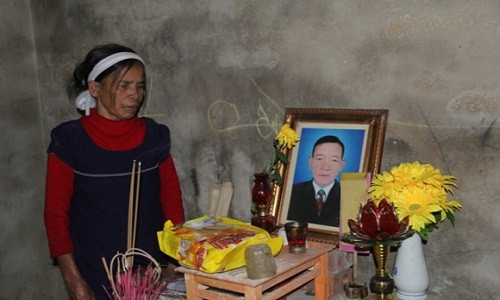 Em vo chet loa the canh xac anh re: 