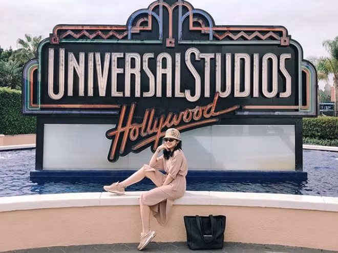 Dù không chia sẻ quá nhiều nhưng qua những dòng hashtag và check-in địa điểm thì có thể thấy Nga Wendy đã đến California - tiểu bang đông dân nhất của Mỹ rồi sau đó tiếp tục ghé thăm đất nước Mexico.